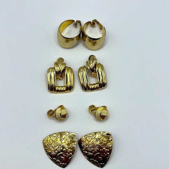 Gold Tone Clip on earrings! 4 Pair oval hoop, square, round and Triangle! Clip - Picture 1 of 12